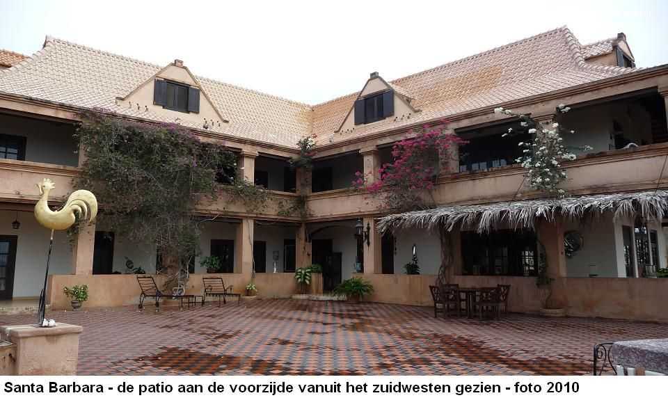 43. Santa Barbara patio vanuit het zuidwesten 2010